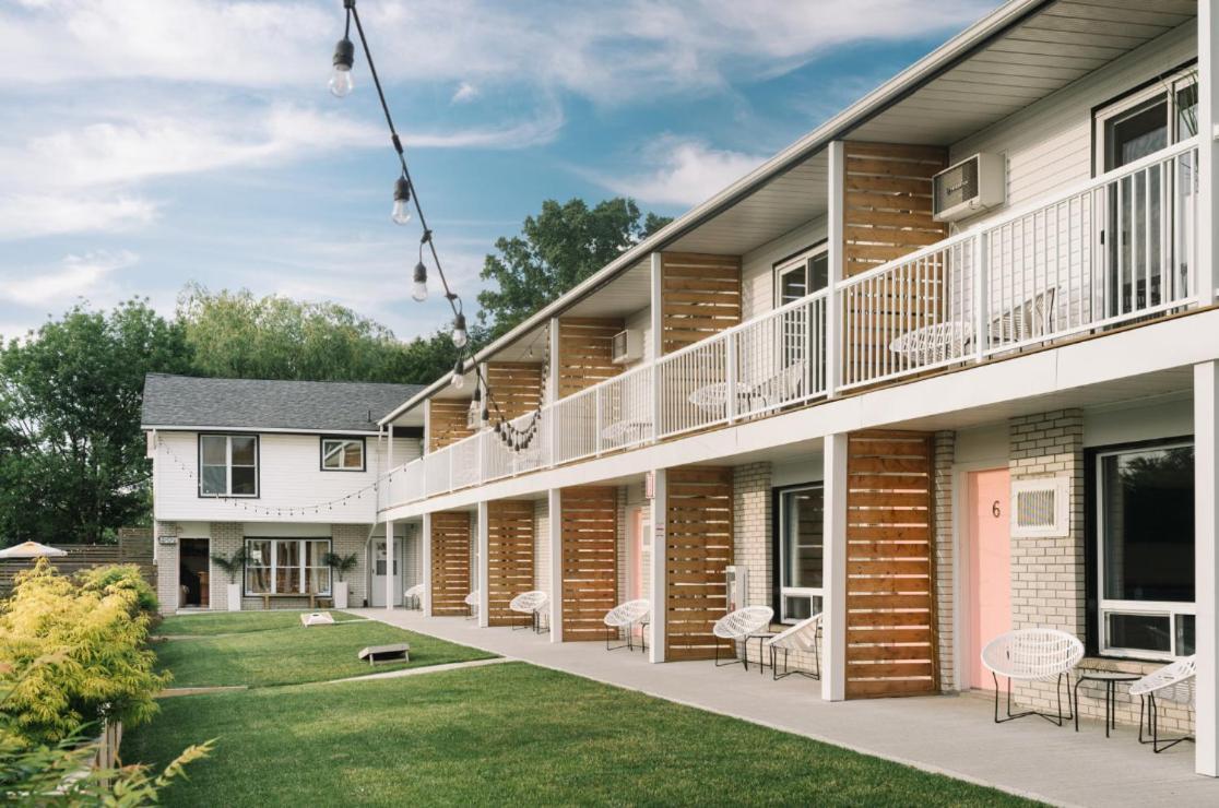 The June Motel, Prince Edward County Picton Εξωτερικό φωτογραφία